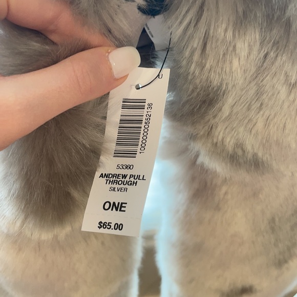 Faux fur scarf - Picture 6 of 6